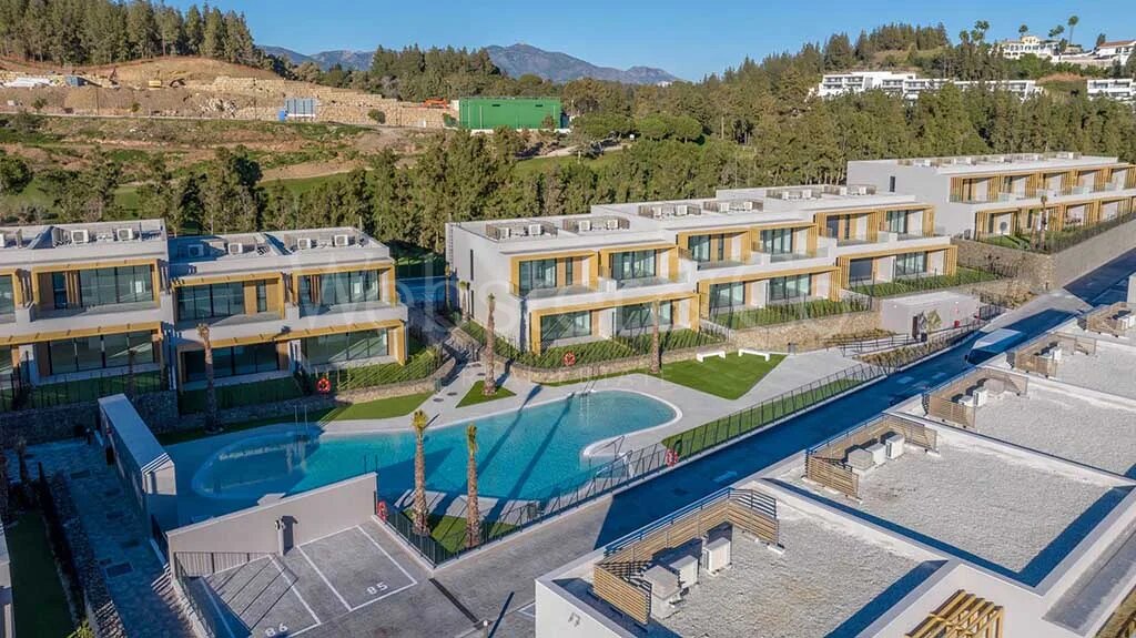 Evergreen Homes – Complejo de Lujo en El Chaparral