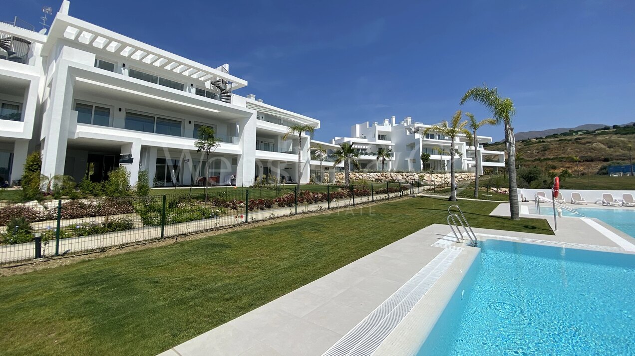 Alcazaba Lagoon IV – Estilo en Casares