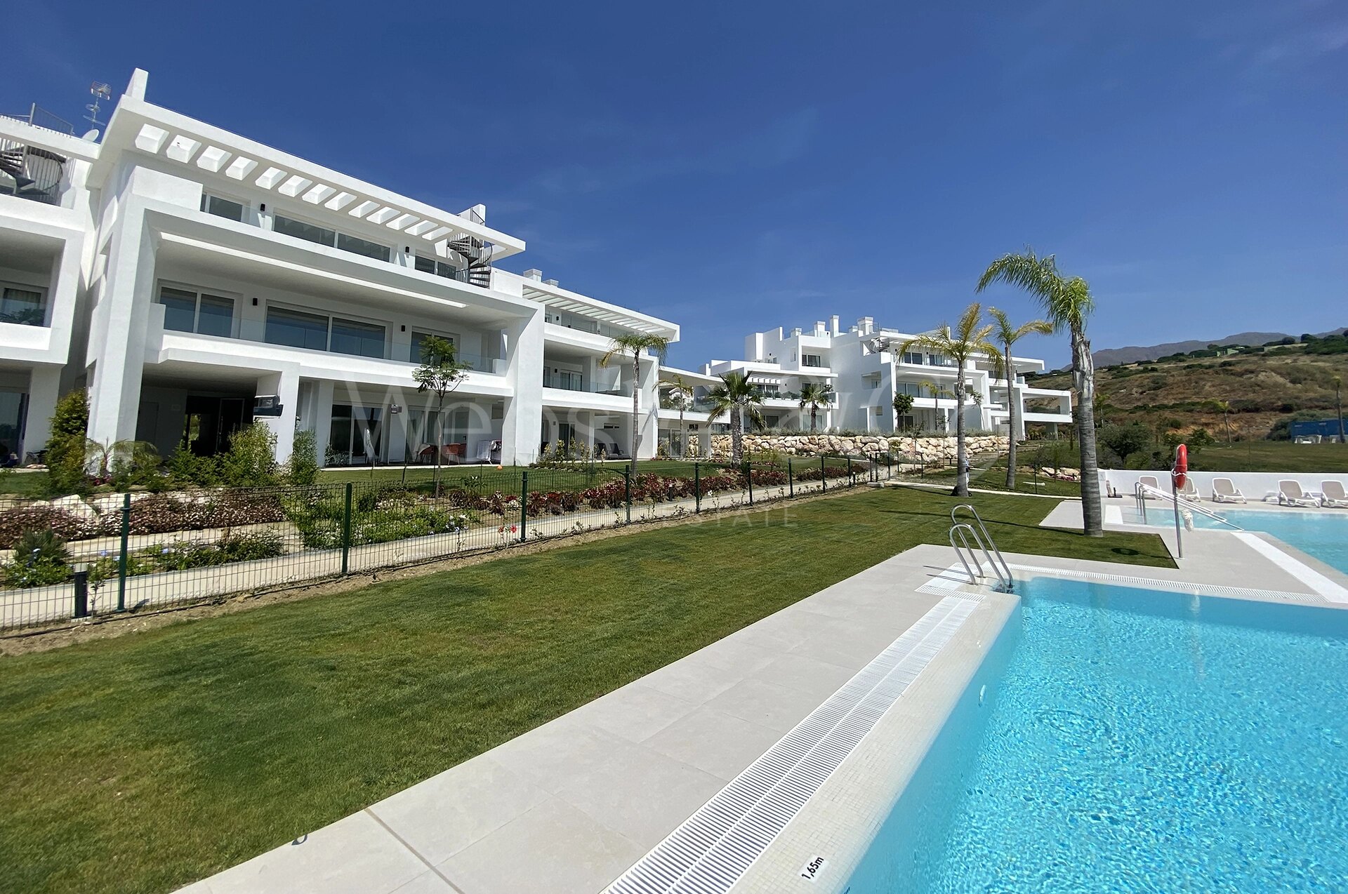 Alcazaba Lagoon IV – Estilo en Casares