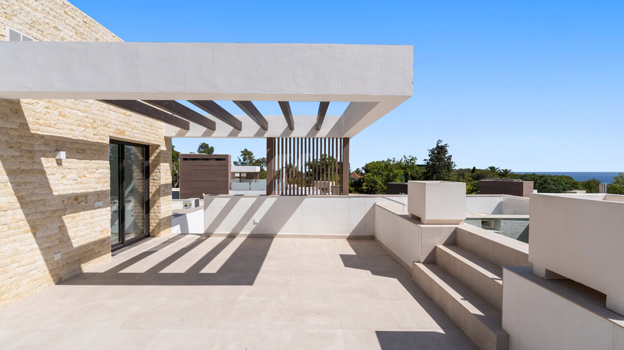 Sleek, chic and modern 4 bedroom villa nestled within prestigious community on Marbella Golden Mile