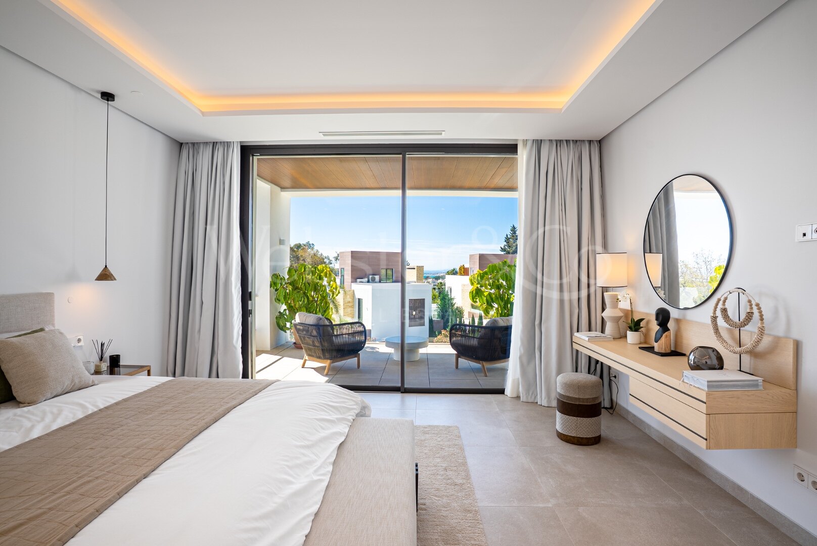 Villa Romero - Golden Mile Modernity