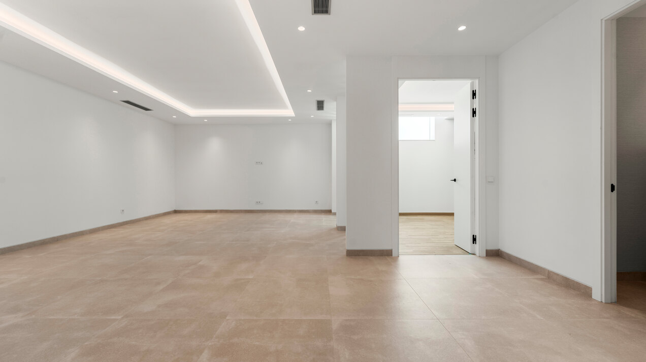 Sleek, chic and modern 4 bedroom villa nestled within prestigious community on Marbella Golden Mile