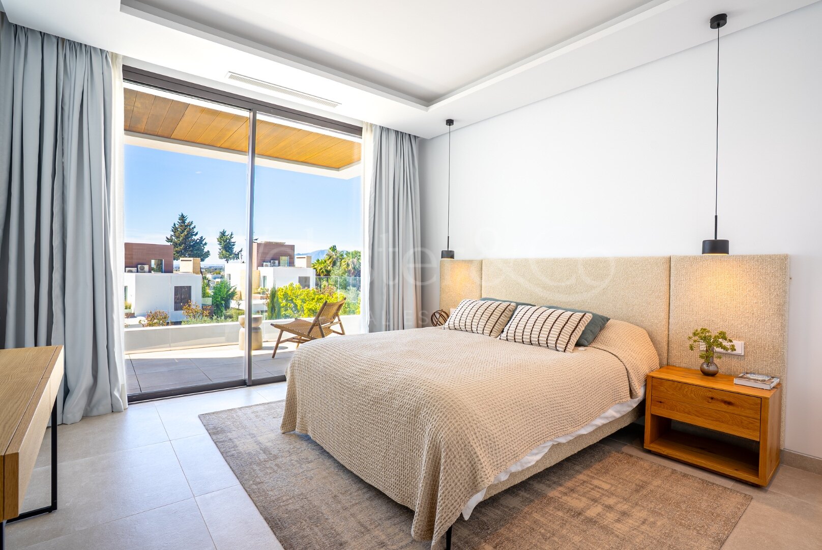 Villa Romero - Golden Mile Modernity