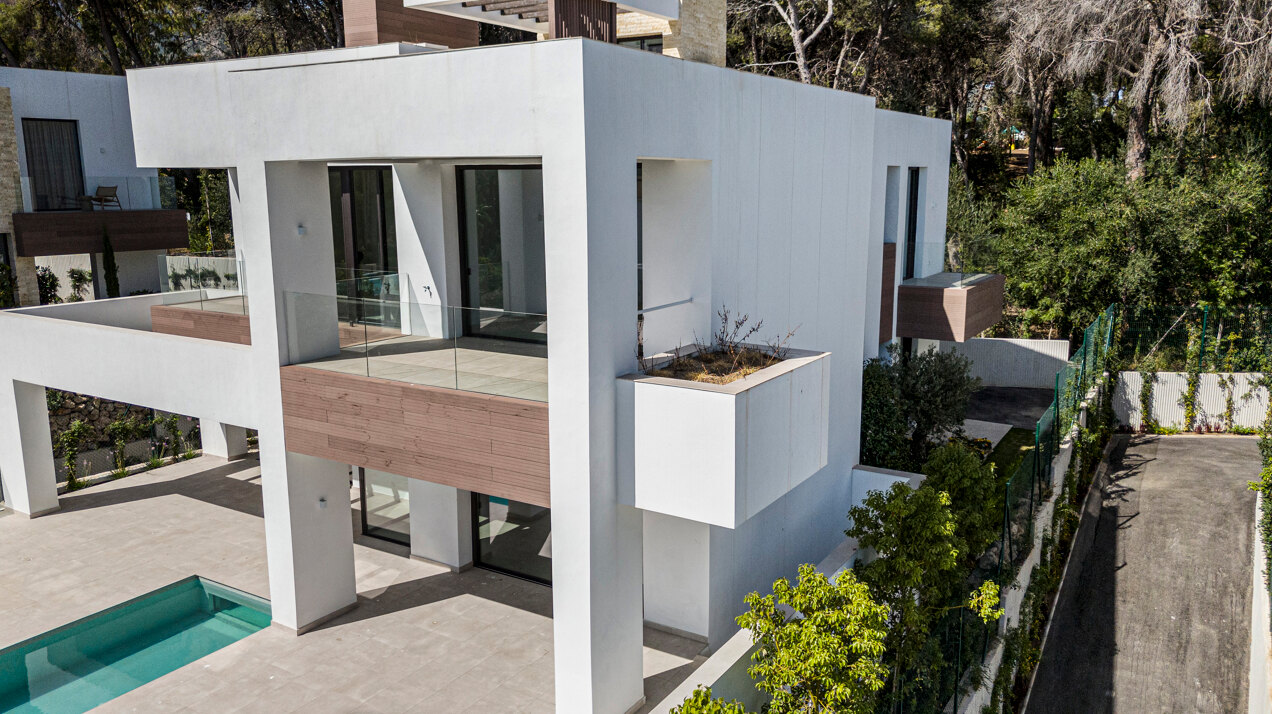 Sleek, chic and modern 4 bedroom villa nestled within prestigious community on Marbella Golden Mile