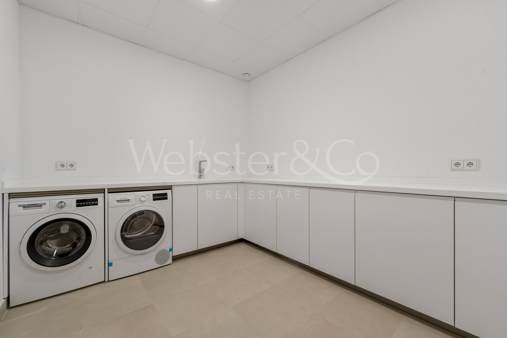 Villa La Fuente 4 - Modernidad en la Milla de Oro