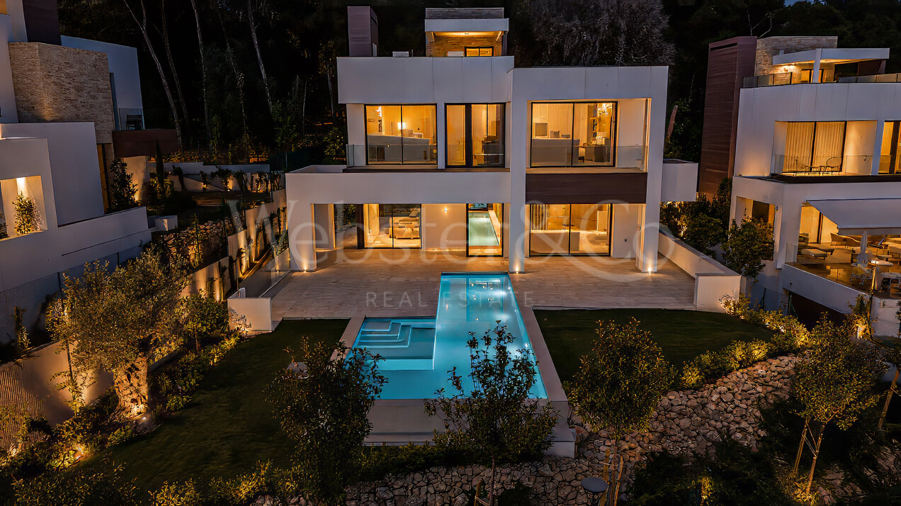 Villa Romero - Golden Mile Modernity