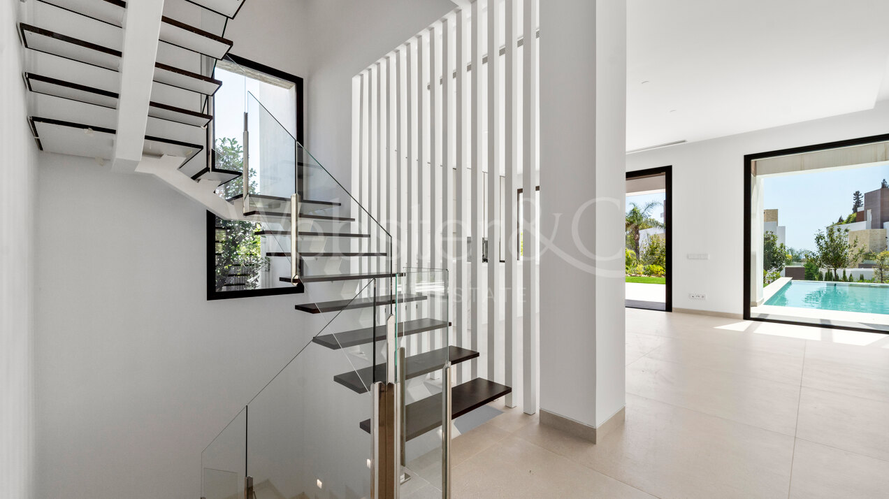 Villa La Fuente 4 - Golden Mile Modernity