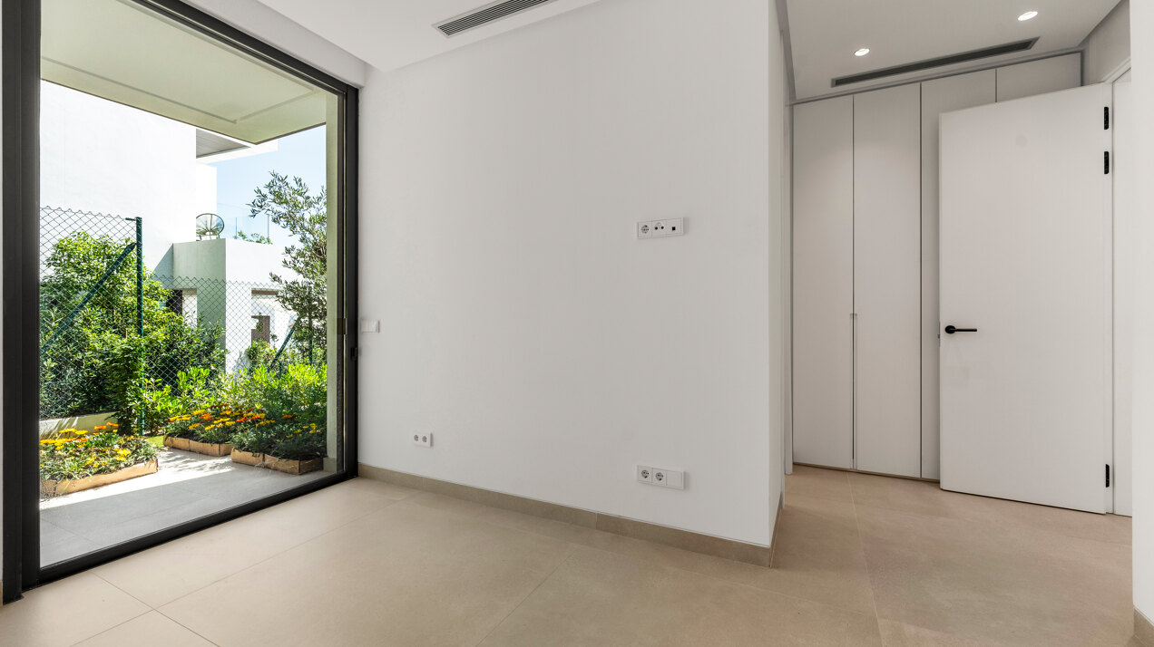 Sleek, chic and modern 4 bedroom villa nestled within prestigious community on Marbella Golden Mile
