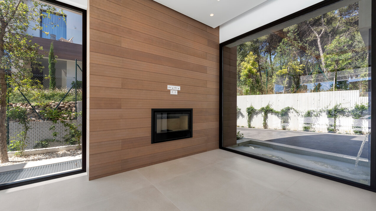 Sleek, chic and modern 4 bedroom villa nestled within prestigious community on Marbella Golden Mile