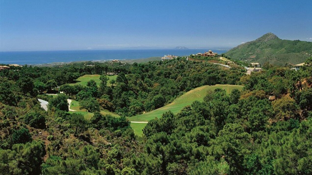 Opulent villa with sea views in La Zagaleta, Marbella