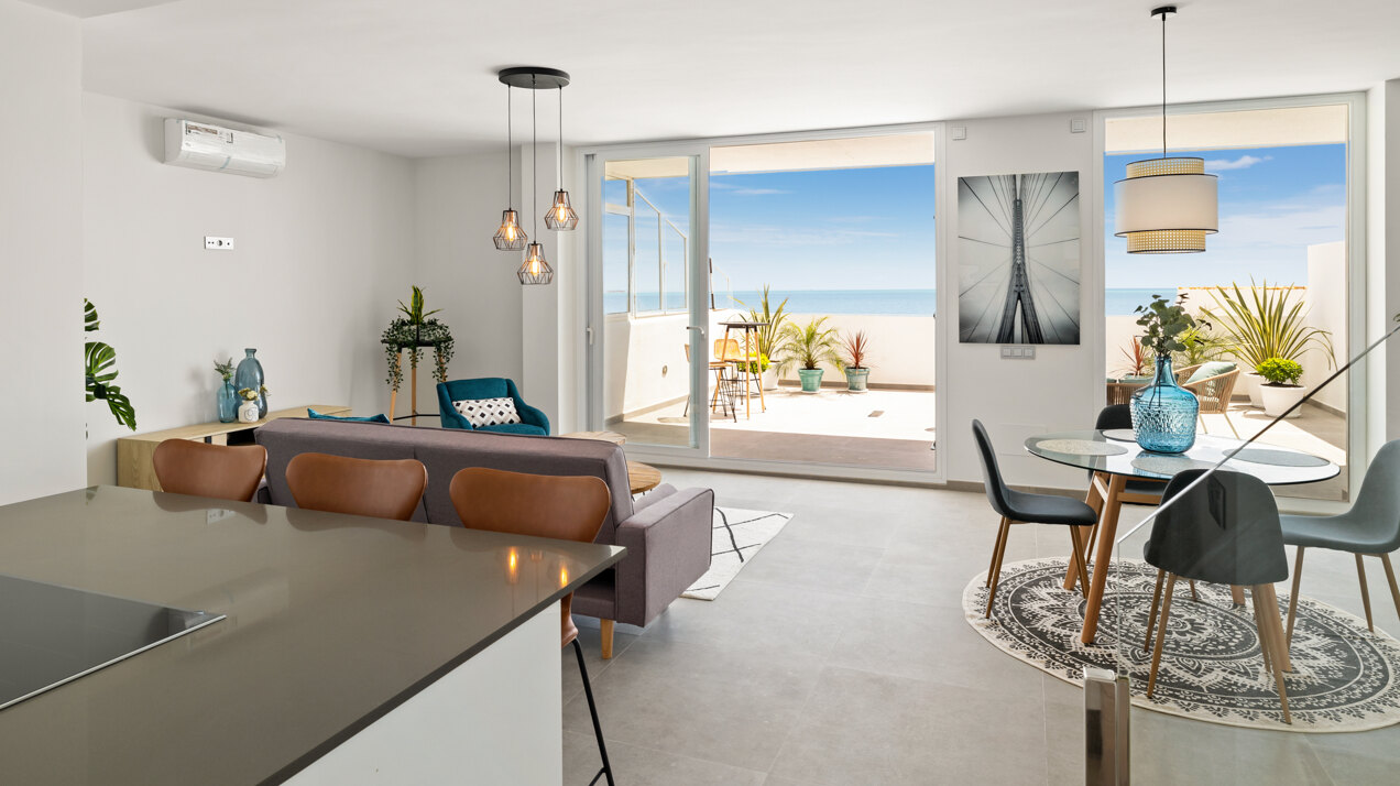 Duplex Penthouse for sale in Bahia Dorada, Estepona West