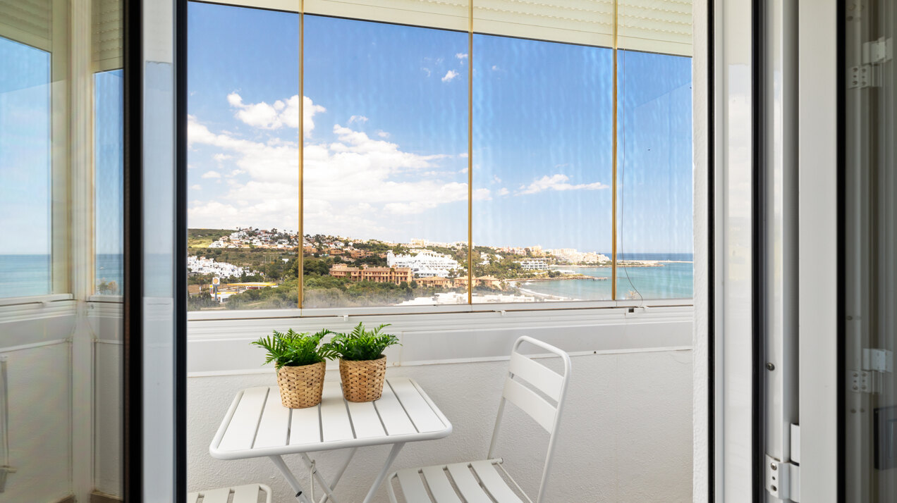 Duplex Penthouse for sale in Bahia Dorada, Estepona West