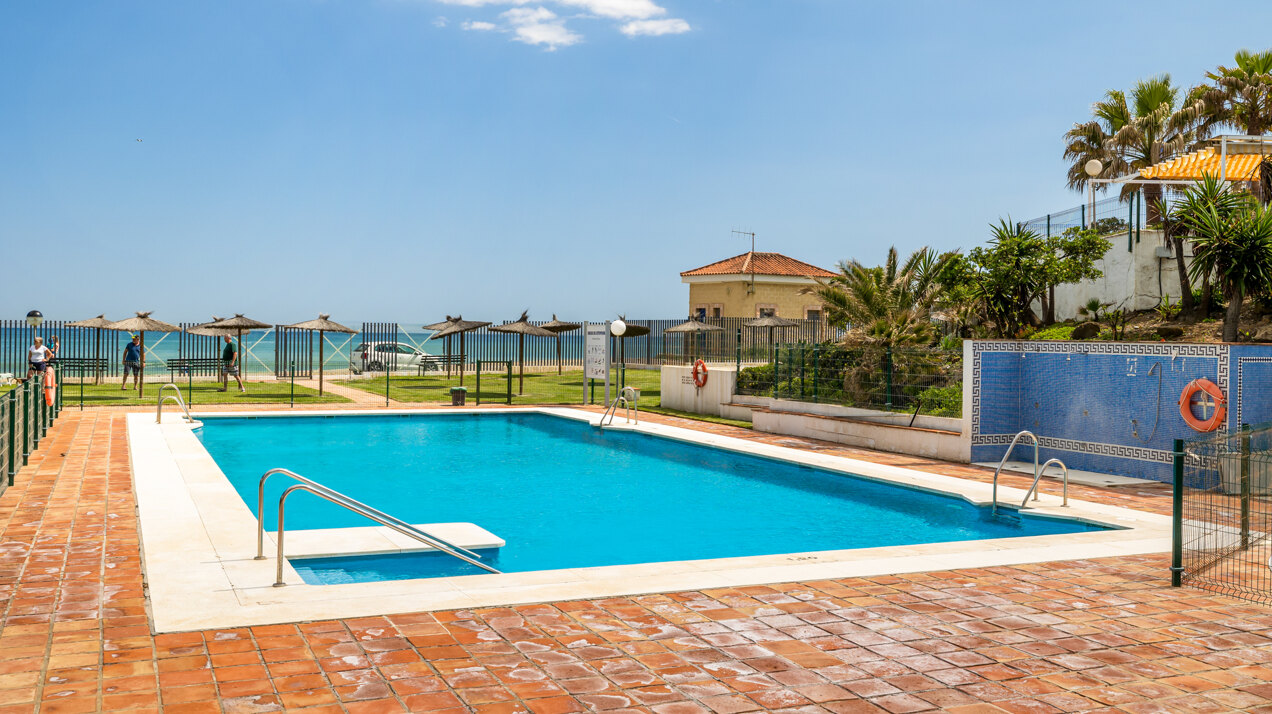Duplex Penthouse for sale in Bahia Dorada, Estepona West