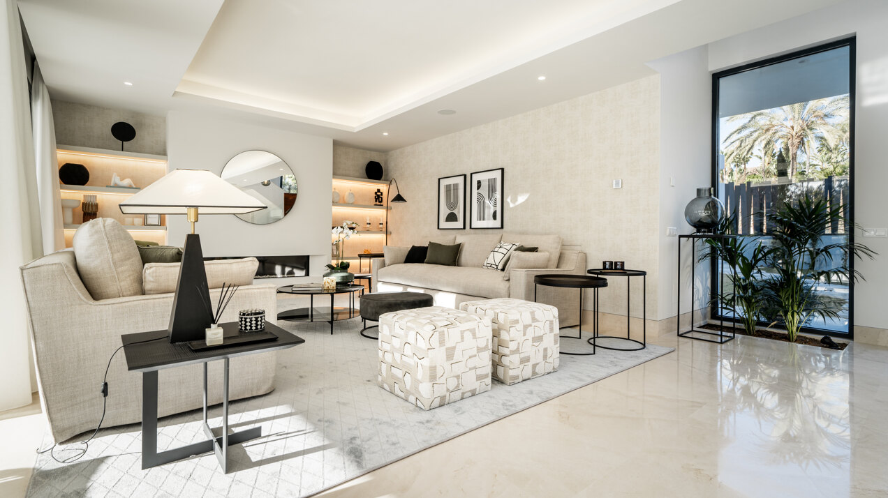 Exquisite contemporary villa nestled in the picturesque landscapes between Marbella and Estepona.