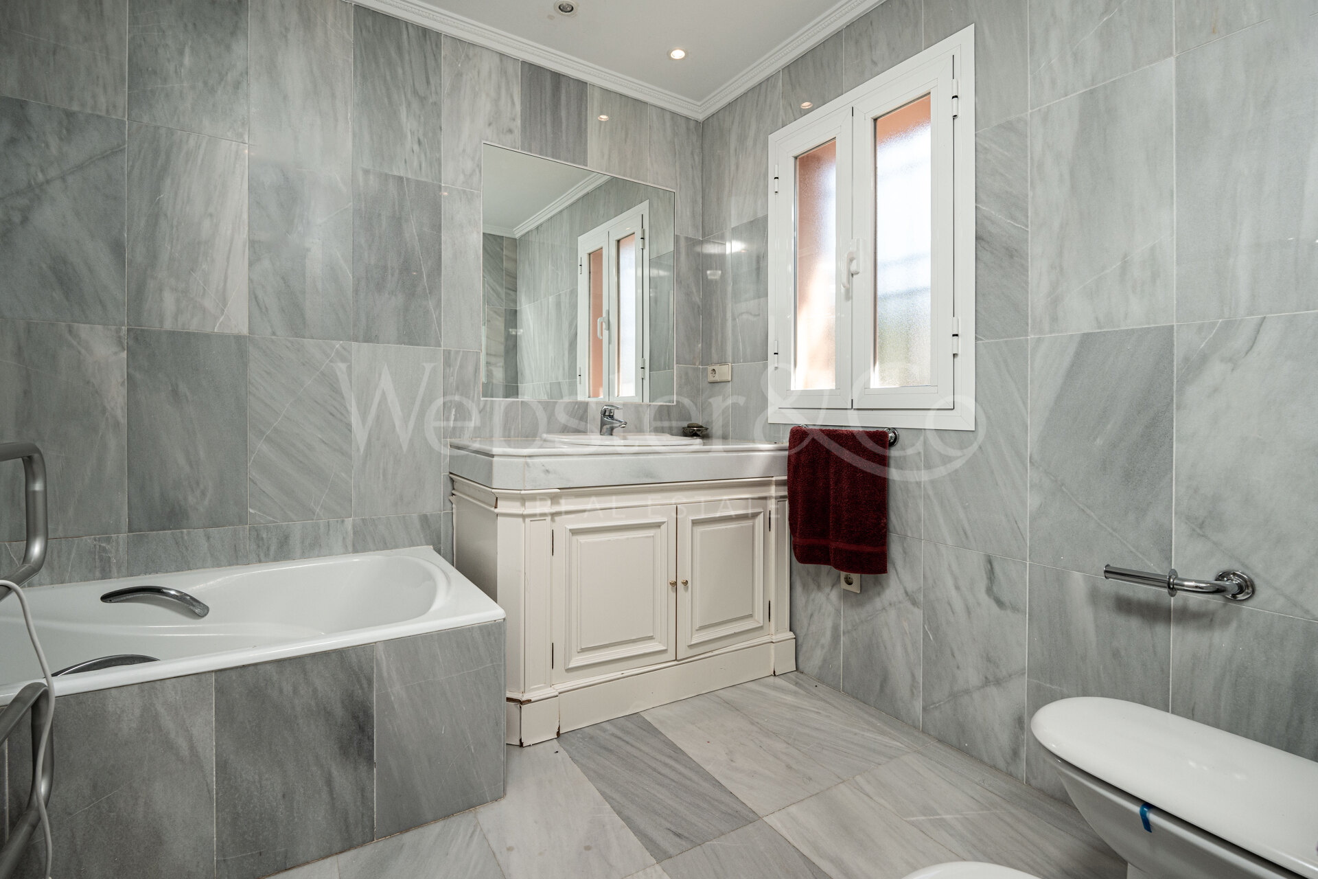 Villa Casablanca - Beachside Luxury on Golden Mile