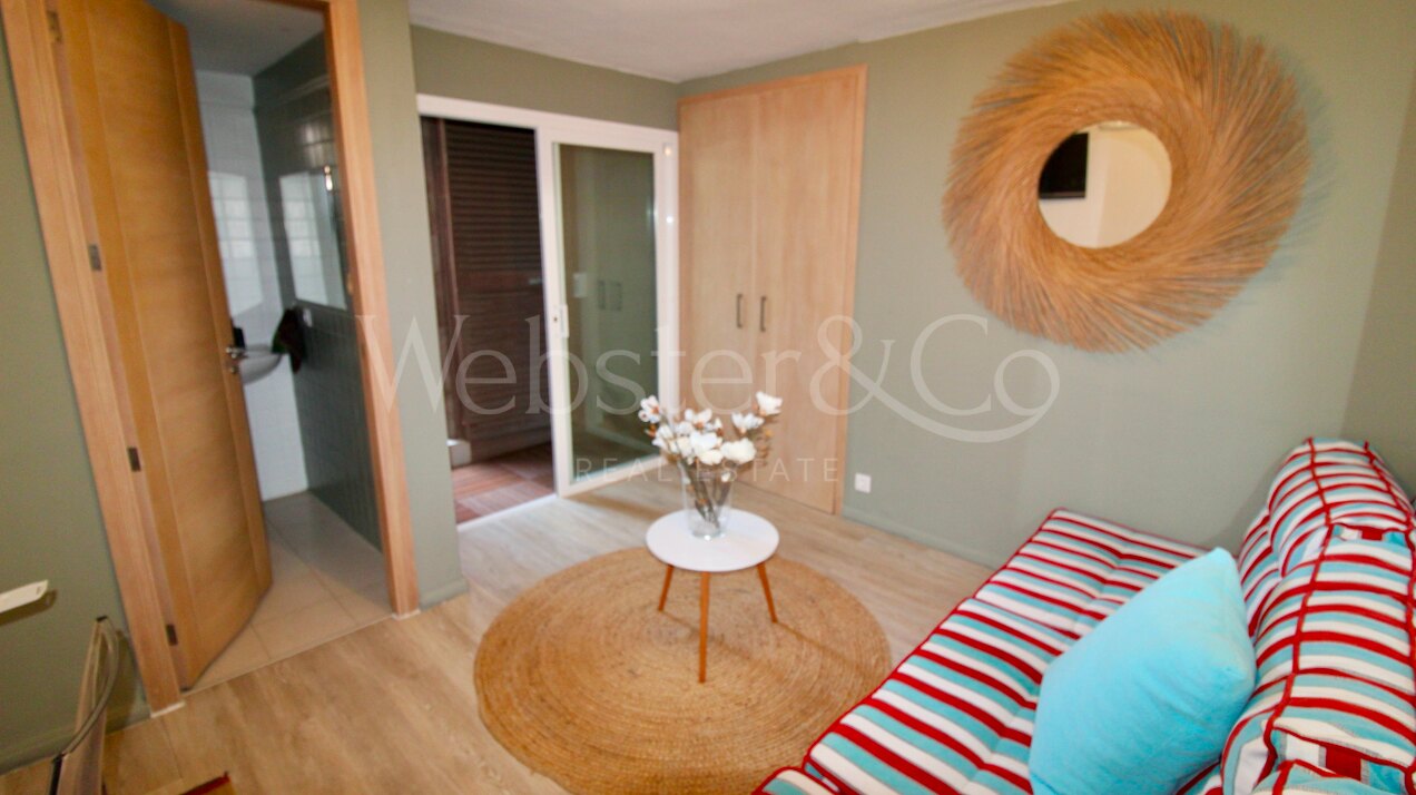 Exclusiva Villa en Primera Línea de Golf en Benahavís