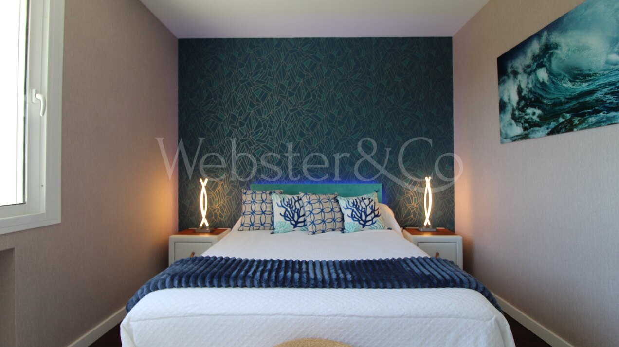 Exclusiva Villa en Primera Línea de Golf en Benahavís