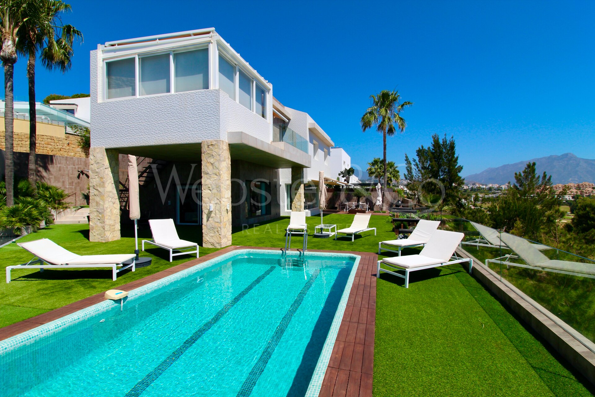Exclusive Golf Front Villa in Benahavís