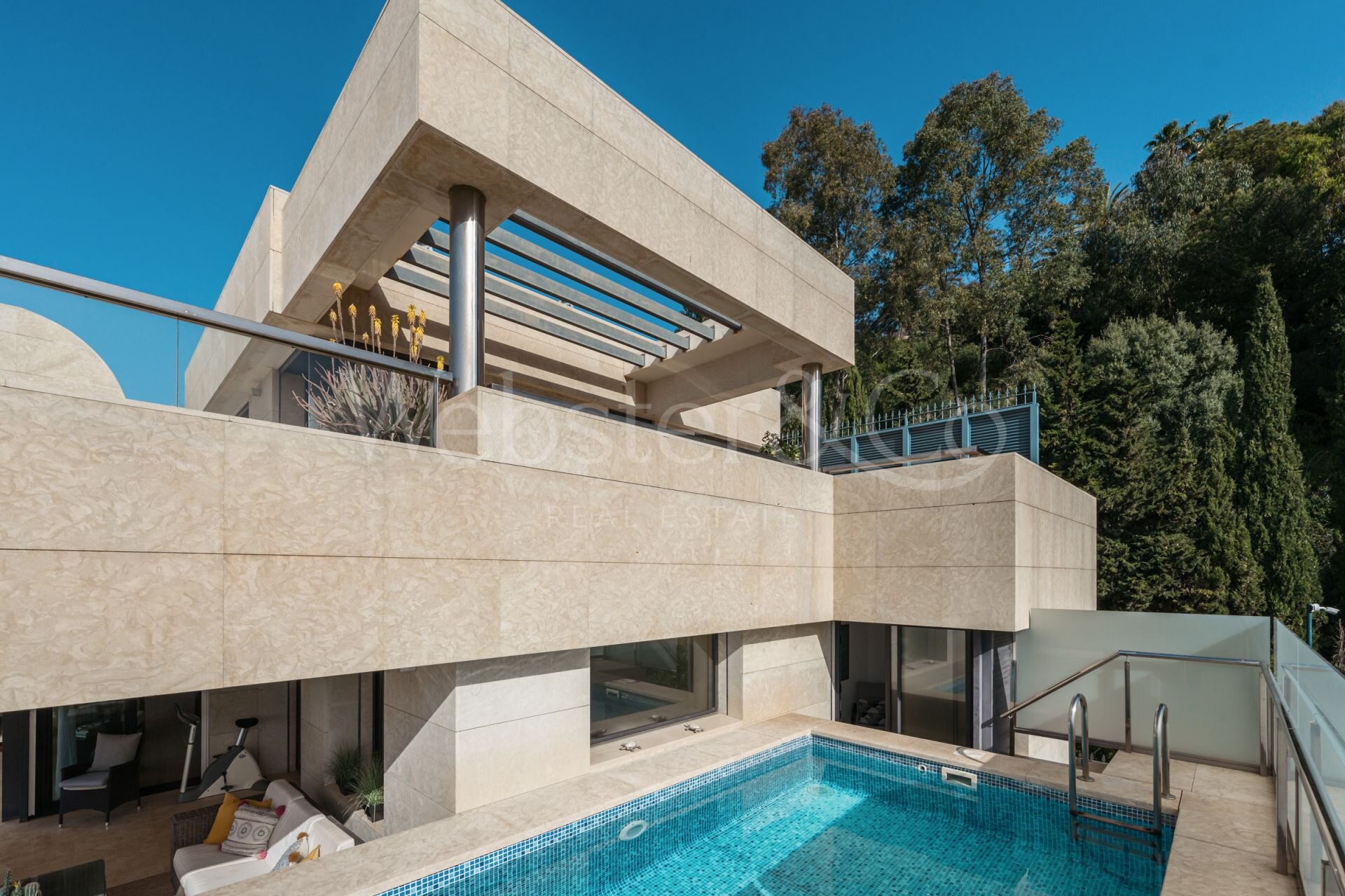 Penthouse Arrayanes – Dúplex en Nueva Andalucía