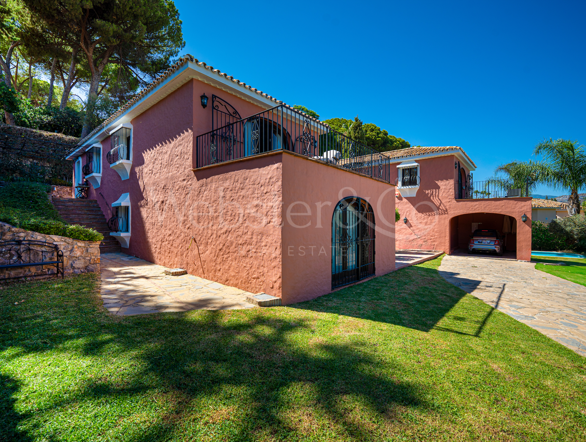 Villa Olivares - Spanish Charm in Nueva Andalucia