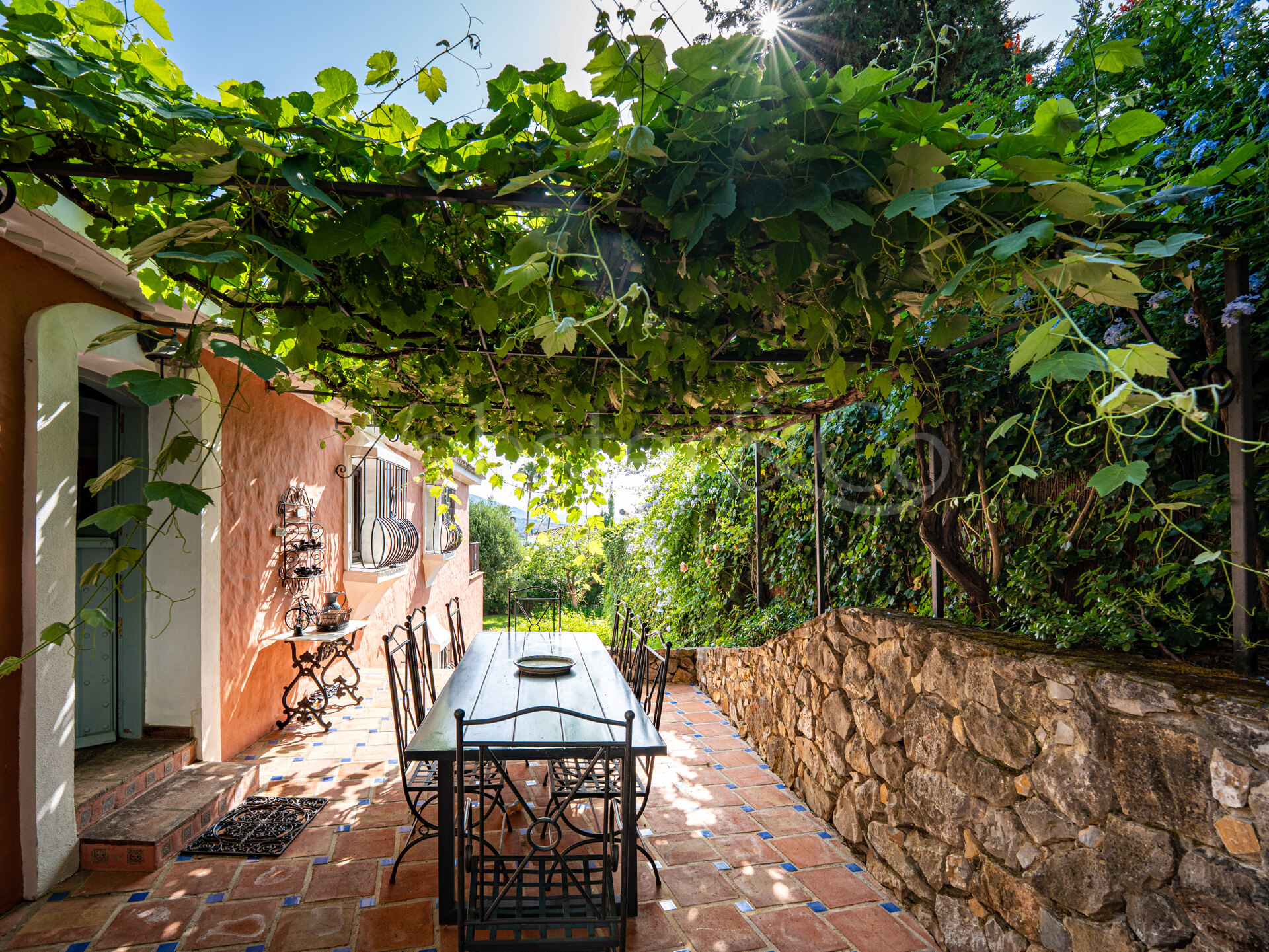 Villa Olivares - Spanish Charm in Nueva Andalucia