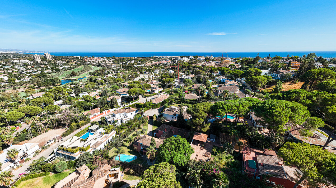 Villa Olivares - Spanish Charm in Nueva Andalucia