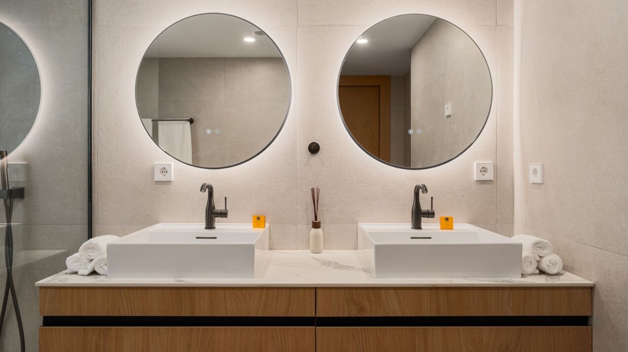 Experience timeless elegance & exquisite style