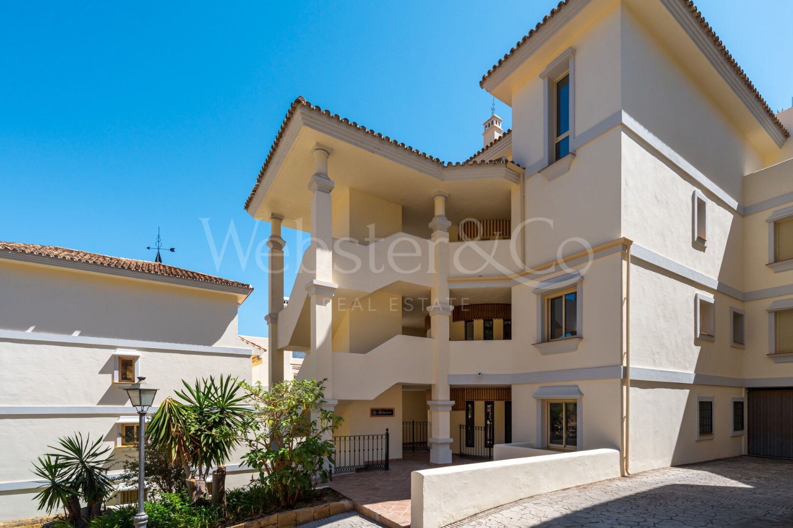 Apartment Jasmine - Elegance in Nueva Andalucía