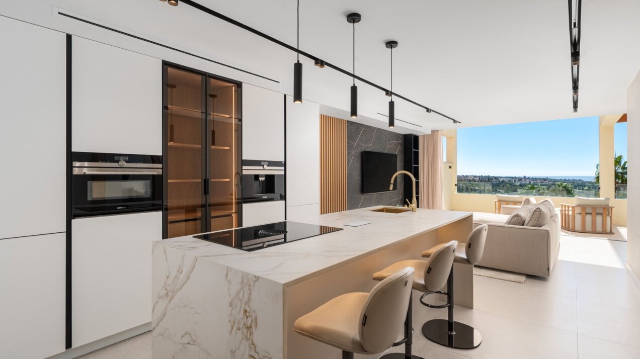 Experience timeless elegance & exquisite style