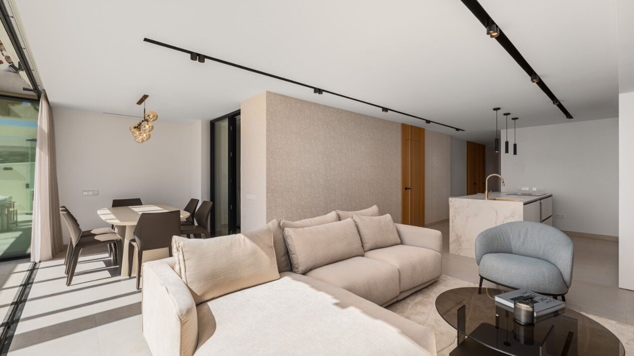 Experience timeless elegance & exquisite style