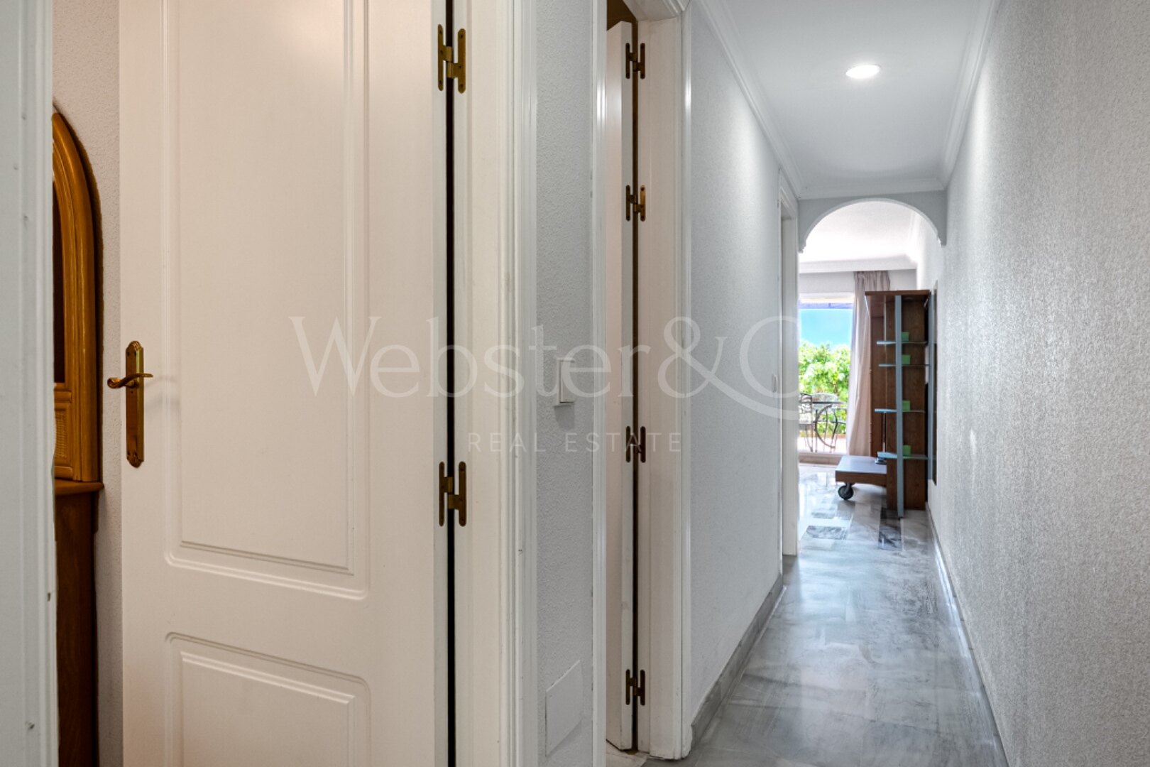 Apartamento Costa – Lujo Moderno en la Milla de Oro