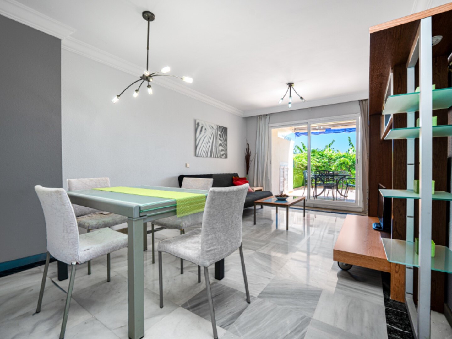 La mezcla perfecta de estilo moderno y mediterráneo