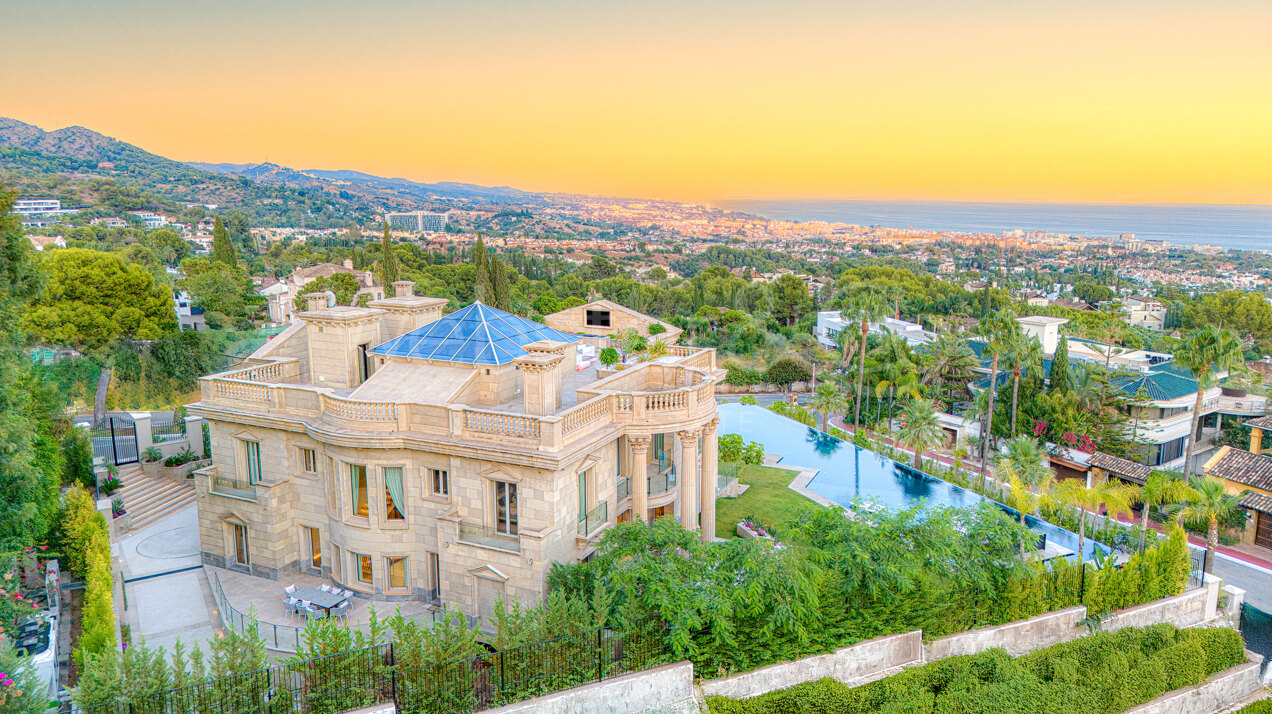 Unique mansion in gated community of Sierra Blanca