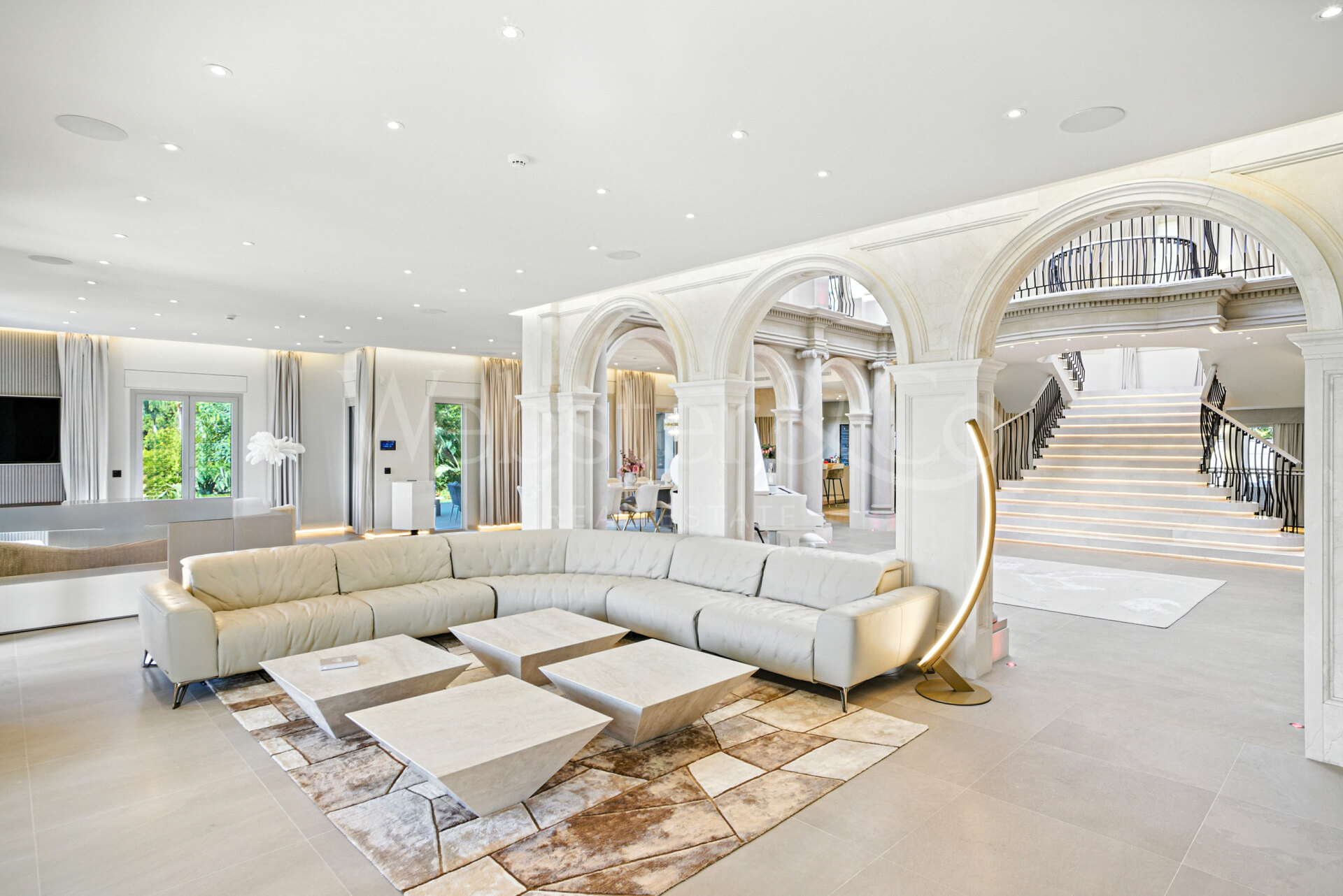 Unique mansion in gated community of Sierra Blanca