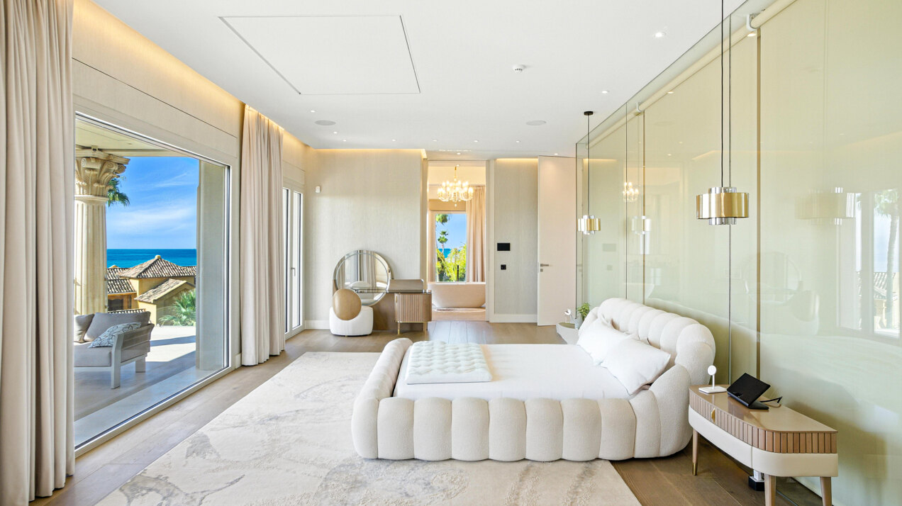 Unique mansion in gated community of Sierra Blanca