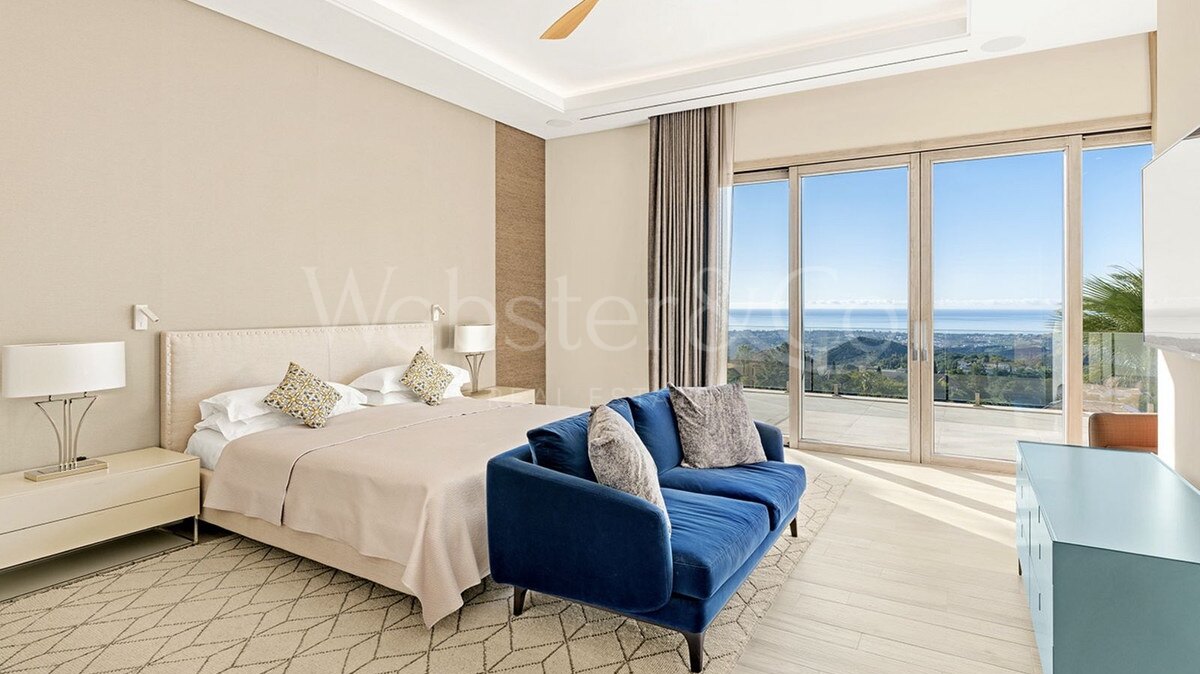 Villa Luz - Beautiful Home in La Zagaleta