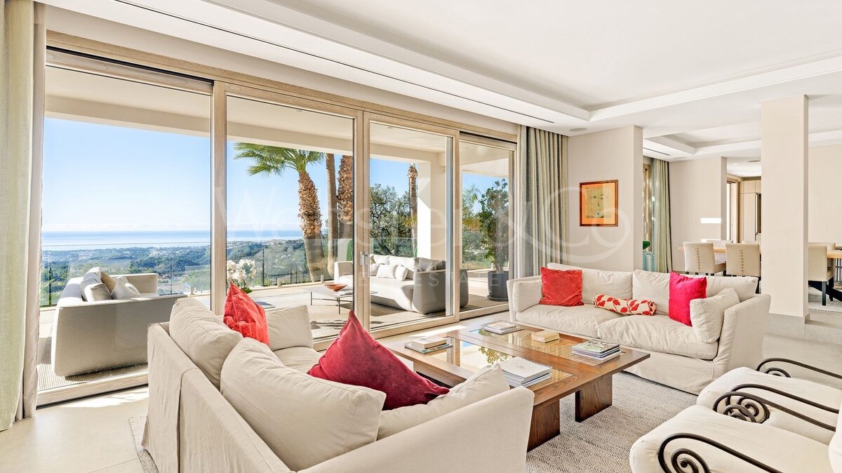 Villa Luz - Beautiful Home in La Zagaleta