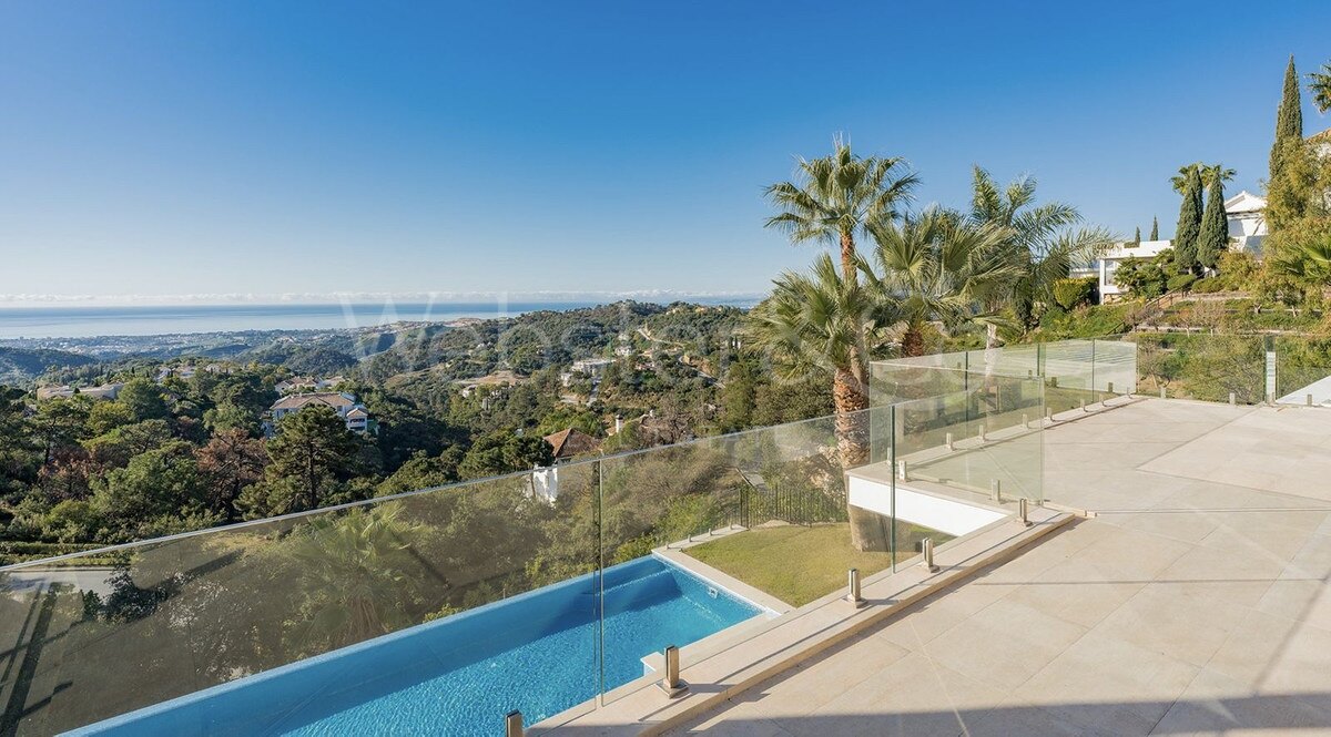 Villa Luz - Beautiful Home in La Zagaleta