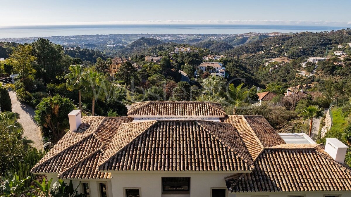 Villa Luz - Beautiful Home in La Zagaleta