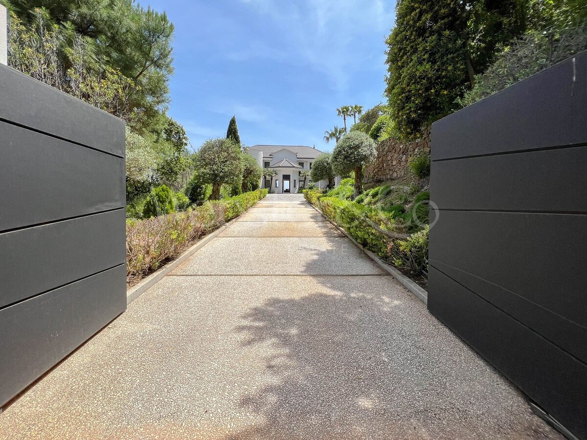 Villa Palmera - Luxury & Security in La Zagaleta