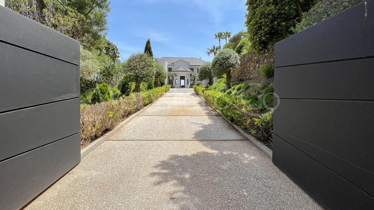 Villa Palmera - Luxury & Security in La Zagaleta