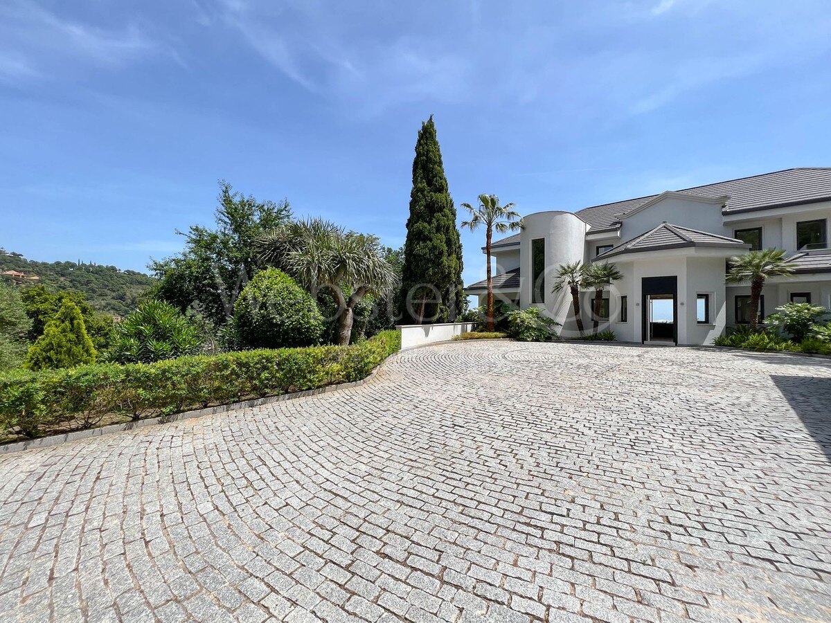 Villa Palmera - Luxury & Security in La Zagaleta