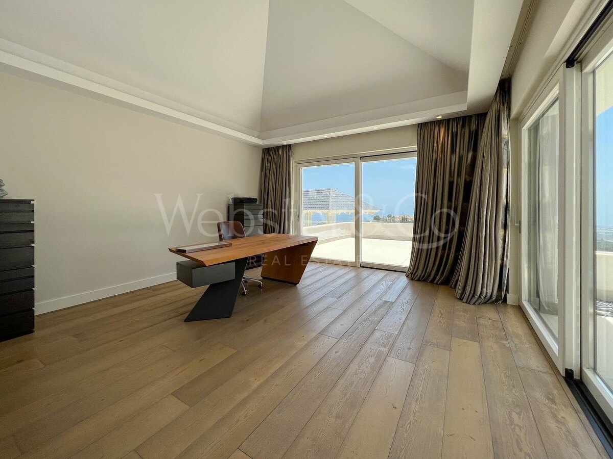 Villa Palmera - Luxury & Security in La Zagaleta