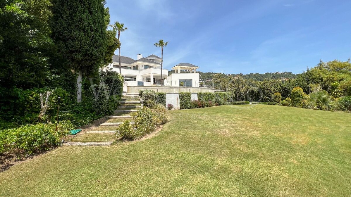 Villa Palmera - Luxury & Security in La Zagaleta