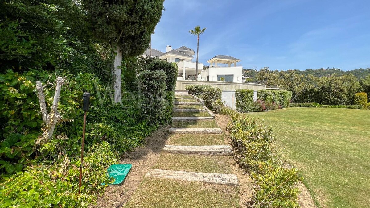 Villa Palmera - Luxury & Security in La Zagaleta