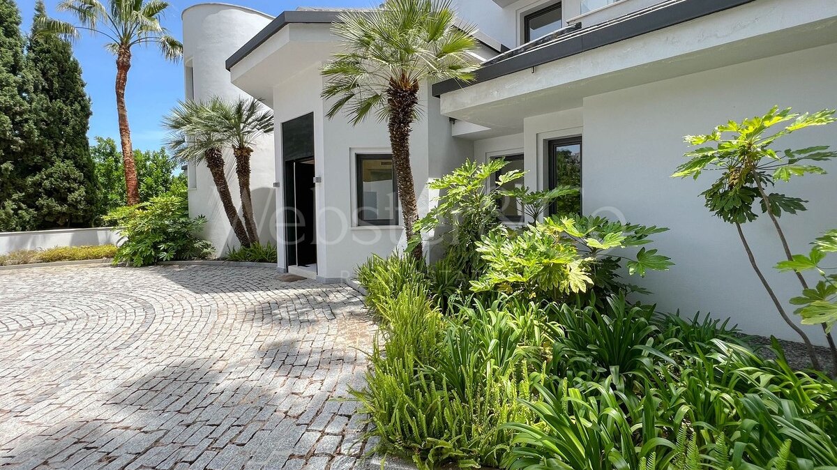 Villa Palmera - Luxury & Security in La Zagaleta