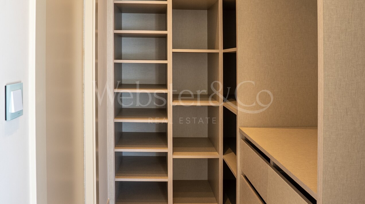 Penthouse Velaya - Frontline Beach Home, Estepona