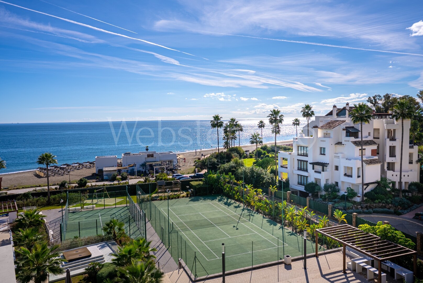 Penthouse Velaya - Frontline Beach Home, Estepona