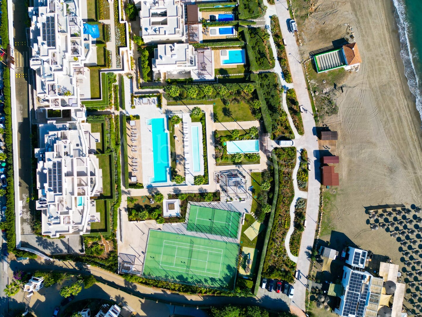 Penthouse Velaya - Frontline Beach Home, Estepona