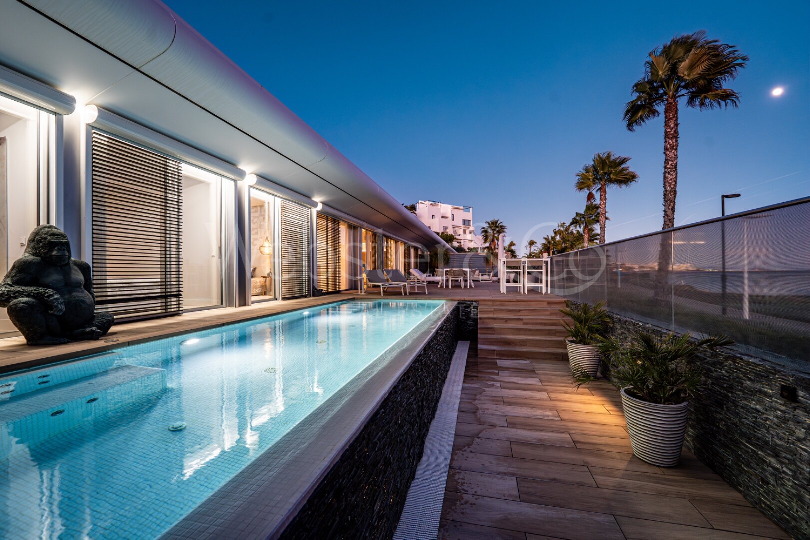 Casa Azul - Beach Front Luxury in Estepona